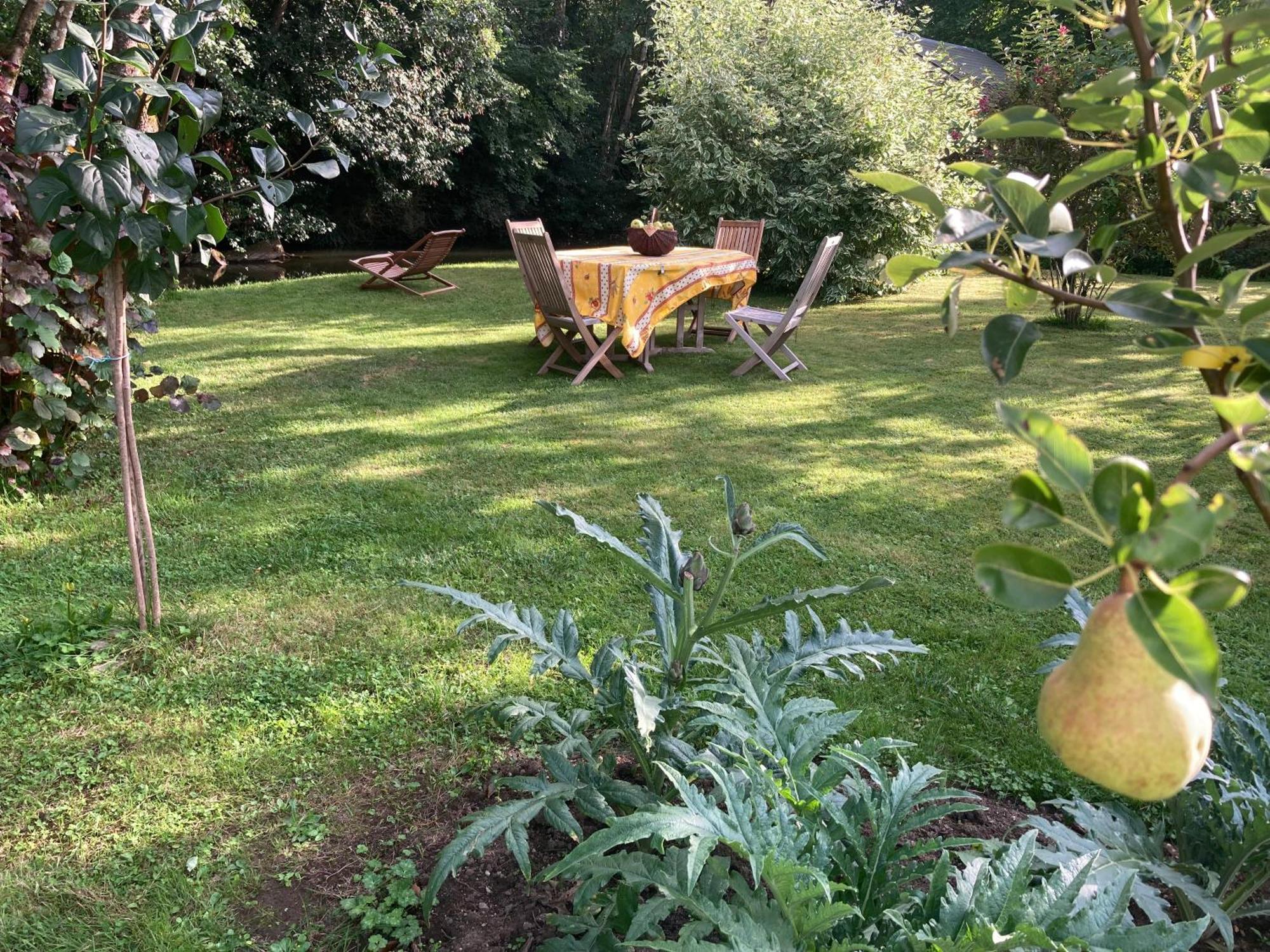 Le Poulailler Bed & Breakfast Loue Bagian luar foto